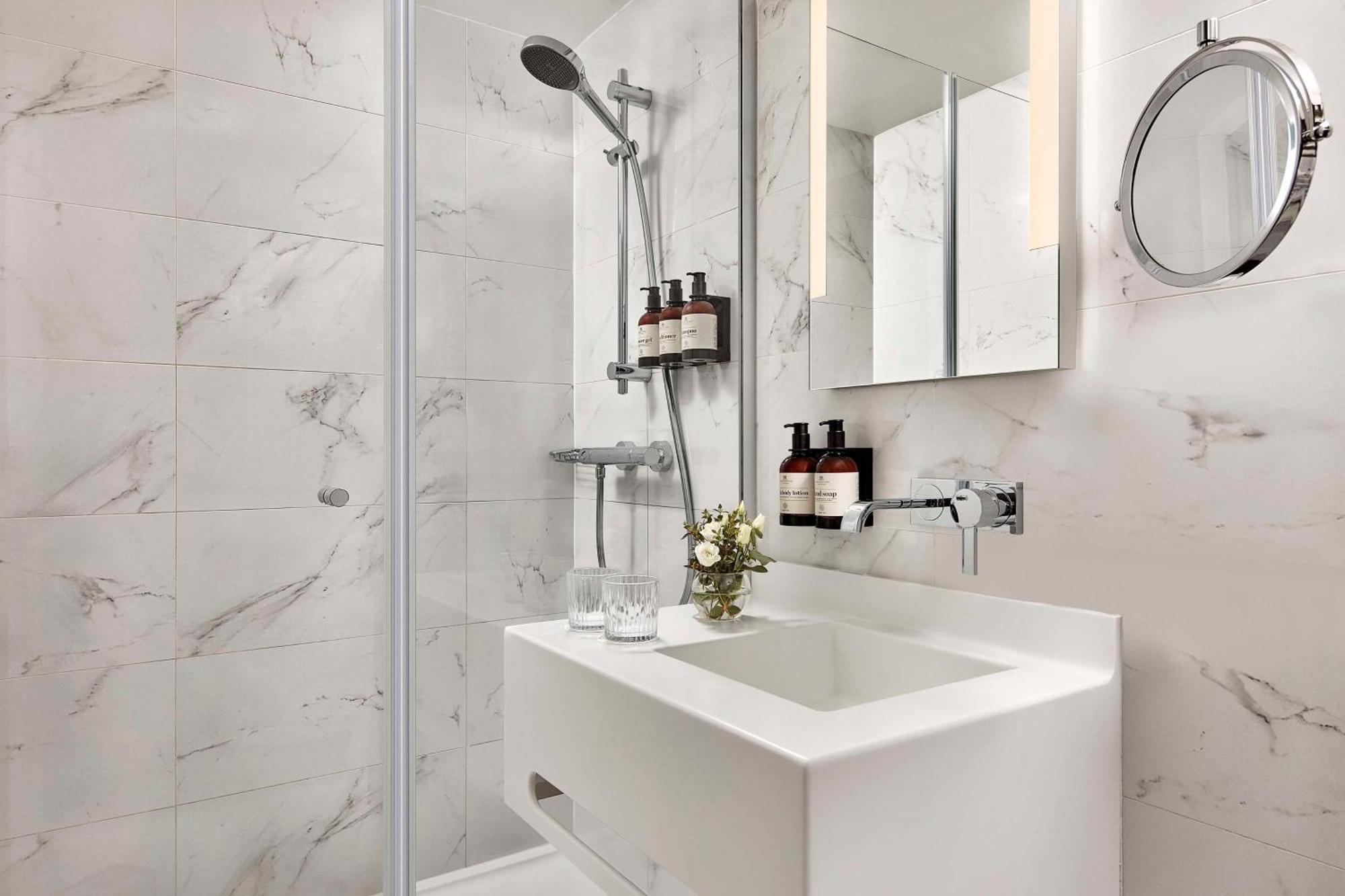 Nh Collection Ponthieu Champs-elysees Hotel Paris