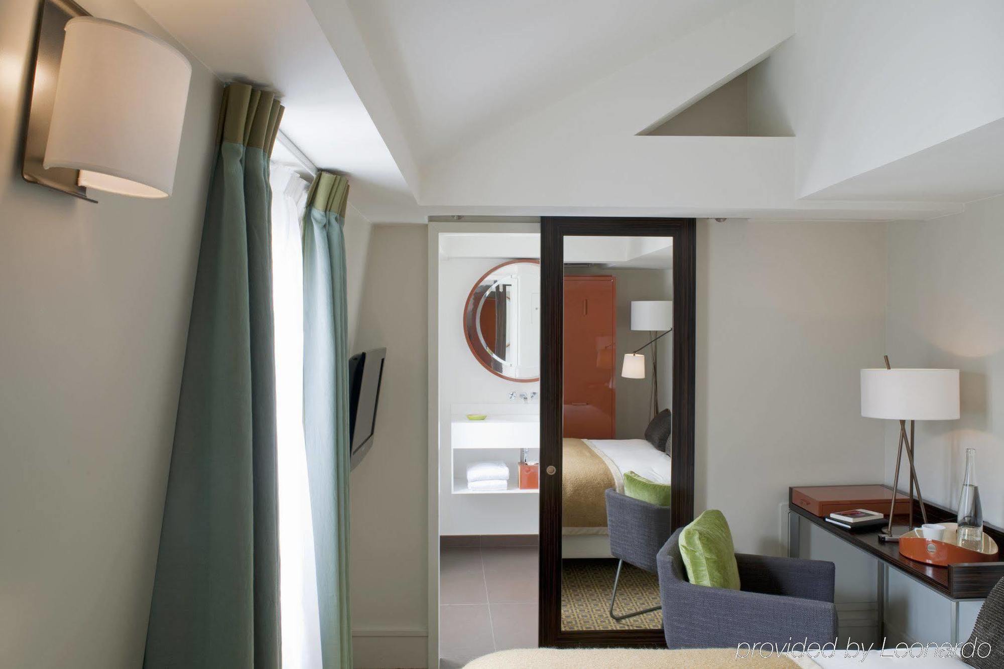Hotel Nh Collection Ponthieu Champs-elysees 4*